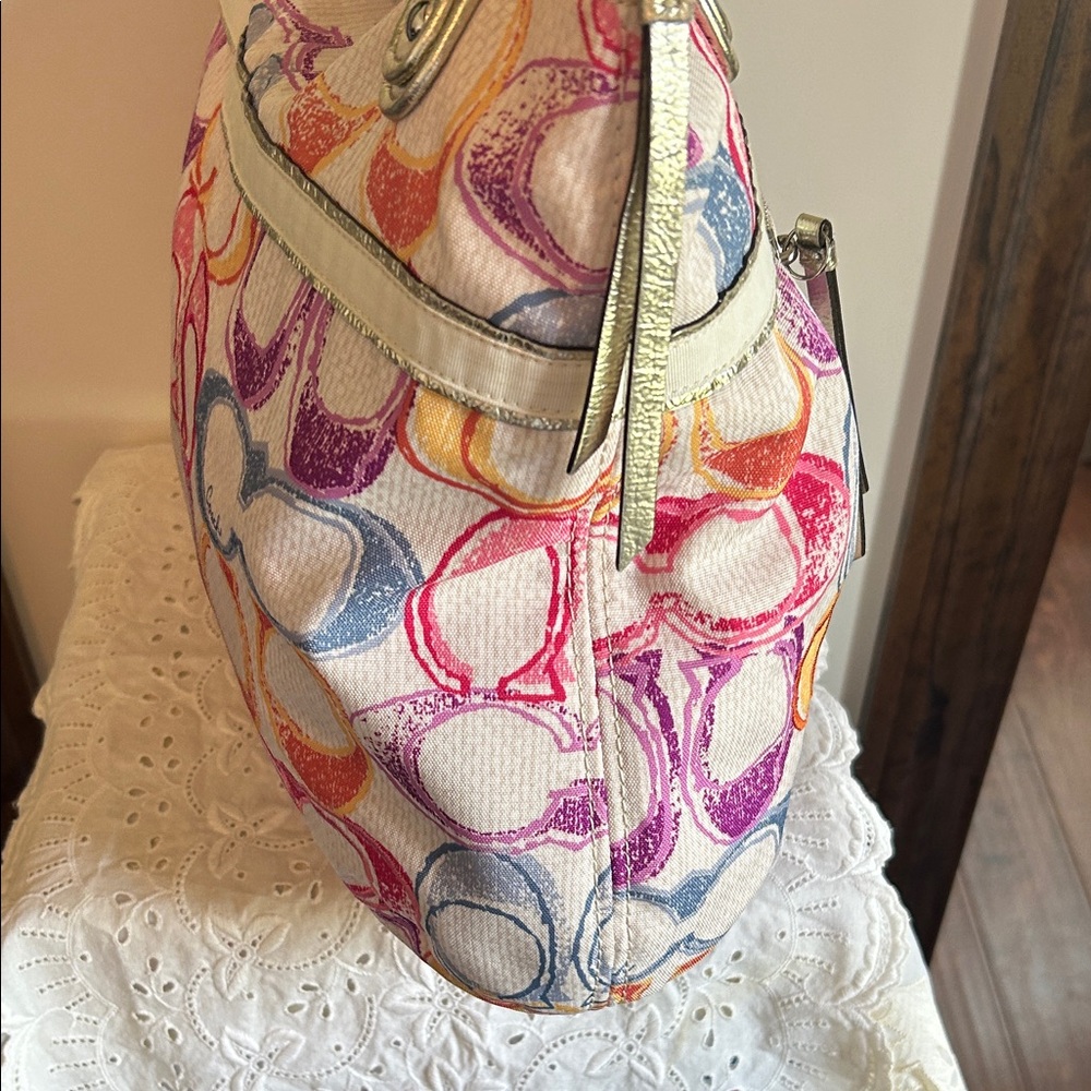 Coach Multicolor Signature Shoulder Bag - Picture 9 of 16